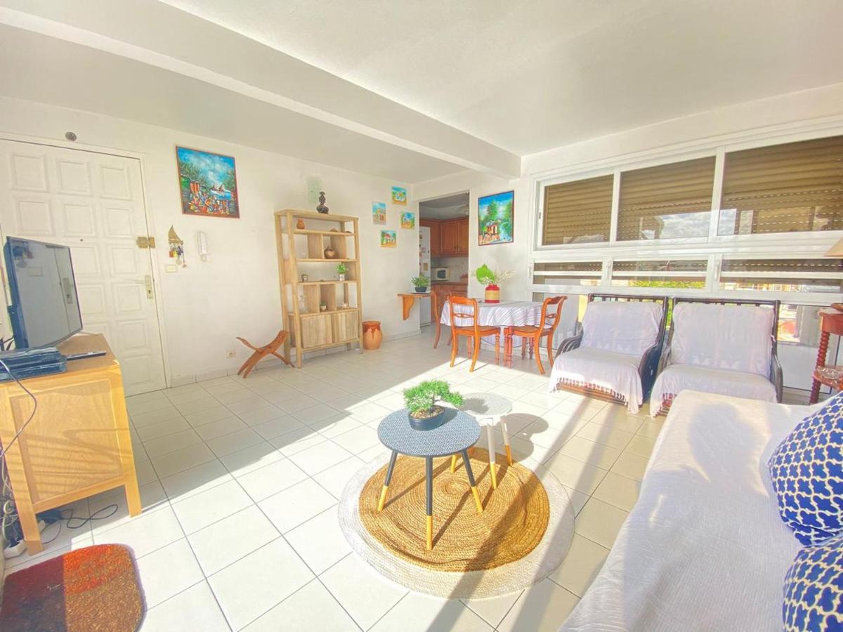 Appartement Bord De Mer Сент-Анн Экстерьер фото